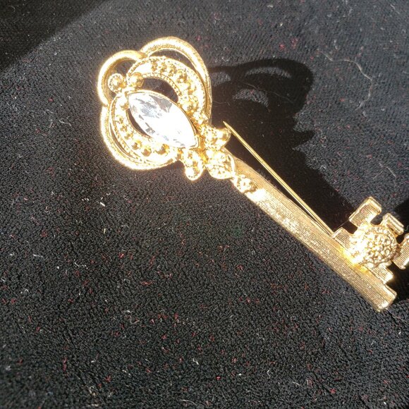 Vintage Brooches - Picture 3 of 11